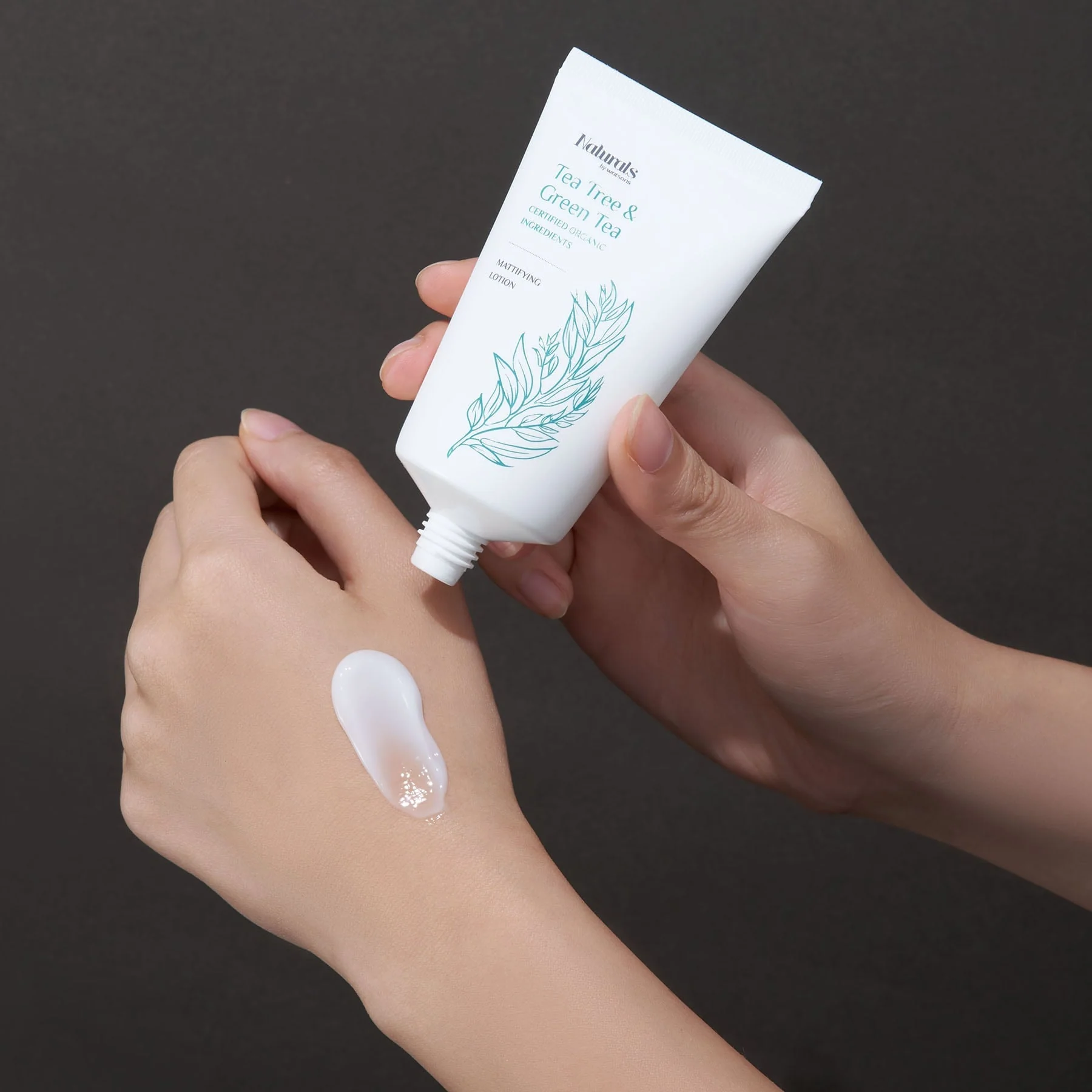 Naturals by Watsons Mattifying Face Lotion Cream Tea Tree & Green Tea 50ml - Image 4